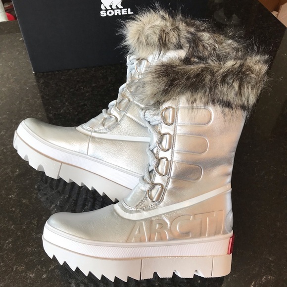 New Sorel Women's Joan of Arctic Next Boot, Waterproof Winter Boots, Silver, 8 - Picture 6 of 16
